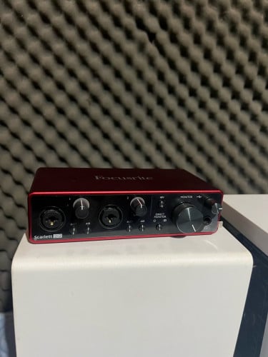 Soundcard scarlett 2i2