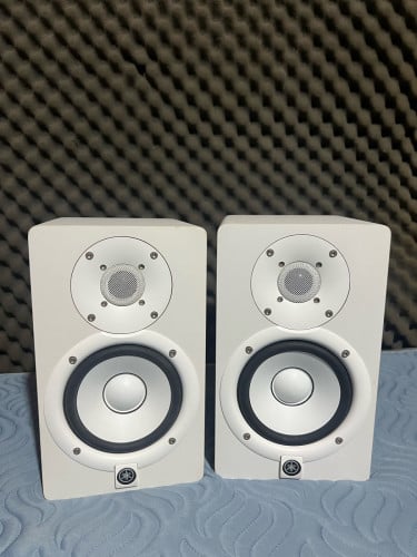 Yamaha HS5 បាស studio