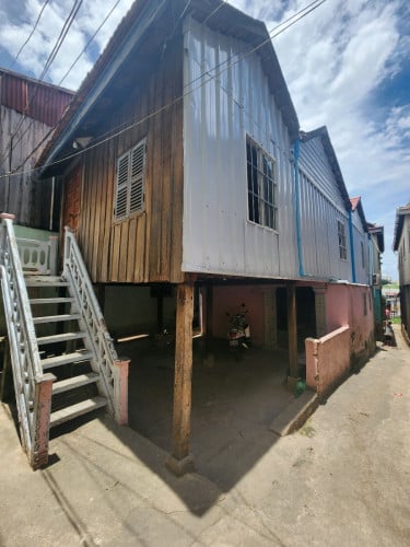 ផ្ទះលក់