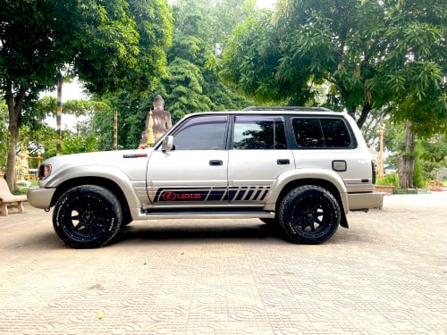 ឡានលក់ lx 450