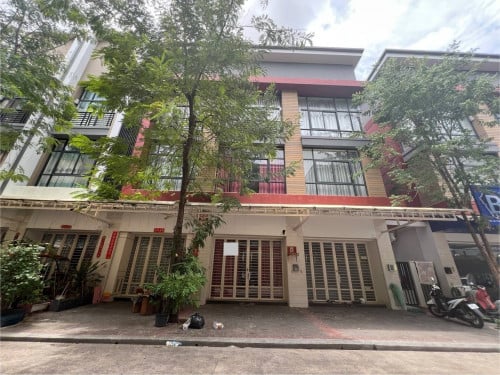 ផ្ទះអាជីវកម្មសម្រាប់ជួល | Shophouse for Rent