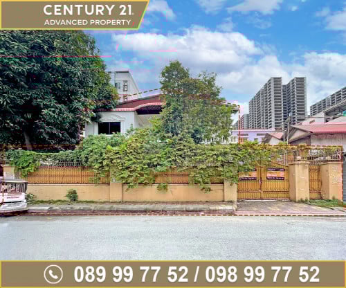 🏠 ផ្ទះវីឡា នៅជិតផ្សារបឹងត្របែកផ្លាហ្សា ត្រូវការលក់បន្ទាន់ខ្លាំង