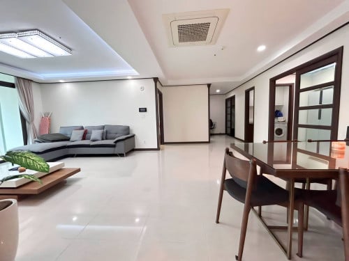 ADORABLE THREE BEDROOM FOR RENT-BKK1 🍀