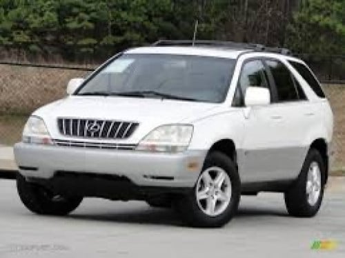 Lexus rx300 year 2002 (white) with FULL INSURANCE