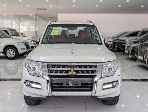 New stock Pajero 2022 GLS V6  Tax Paper