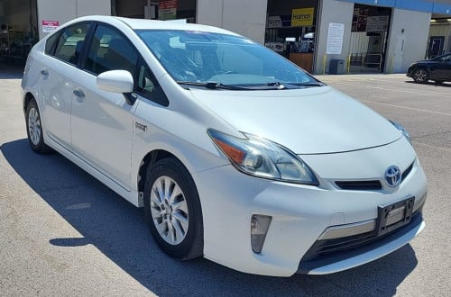 Prius 014  plug in advance គុជមួយ