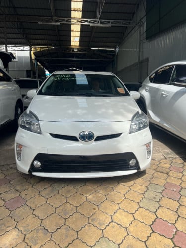 Toyota Prius 2013 option 5