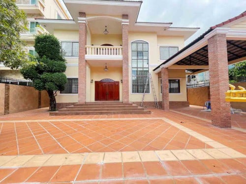 វីឡាសម្រាប់ជួលនៅ ខណ្ឌទួលគោក | Villa for Rent in Khan Toul Kork