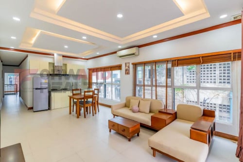 Duplex 3 Bedrooms Renovated Town House for Rent-Doun Penh Area