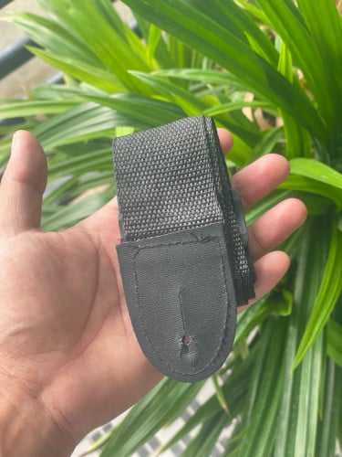 ខ្សែស្ពាយហ្គីតា