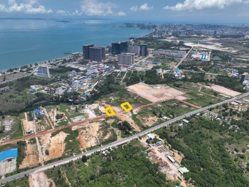 ដីកែងជប់ផ្លូវ៤០ម លក់ប្រញ៉ាប់ ក្រោយឆៃណាថោន ១គីឡូជាងពីសមុទ្រ