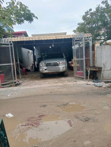 ផ្ទះលក់ក្នុងផ្សាតាពៅក្រុងបាវិត