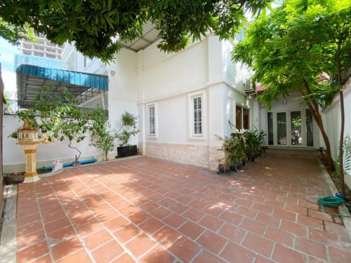 វីឡាសម្រាប់លក់នៅ ខណ្ឌទួលគោក | Villa for Sale in Khan Toul Kork