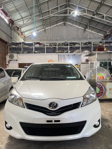 Toyota Vitz 2014 ស្មាតឃី