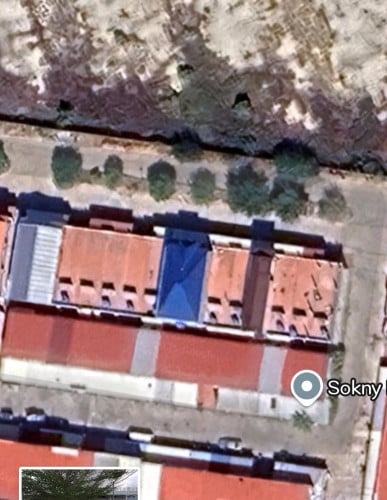 ដំបូលផ្ទះសម្រាប់ជួលដាក់អង់តែនទូរស័ព្ទ