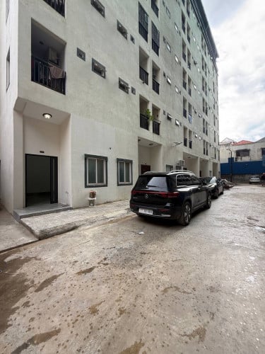 ផ្ទះអាជីវកម្មជាន់ផ្ទាល់ដី