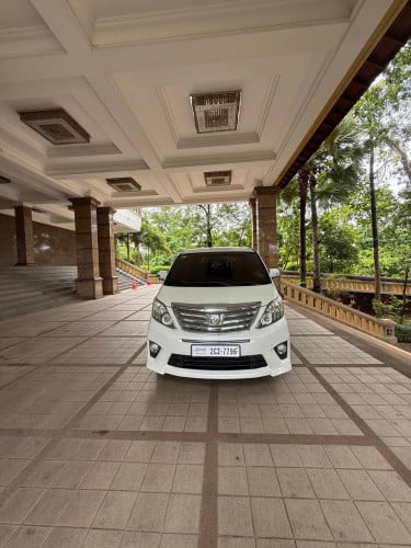 ឡានជួល (car rental)