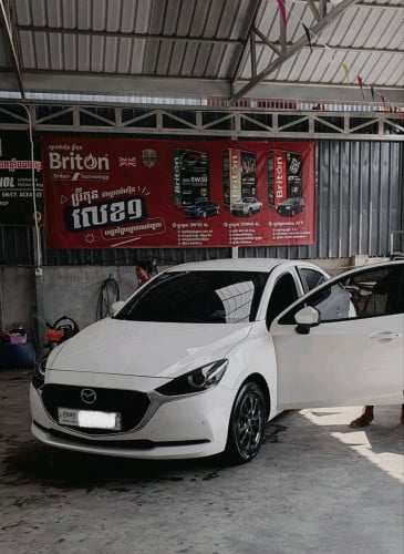 ទ្បានលក់Mazda2 ឆ្នាំ2023 ប្រភេទទ្បានក្រុមហ៊ុនម្ចាស់ដើមផ្ទាល់ ។