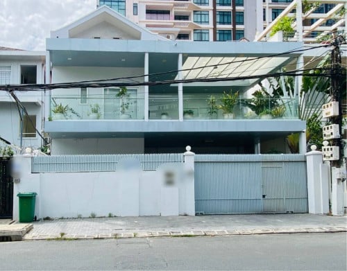 Villa For Rent At Daun Penh l Office Space