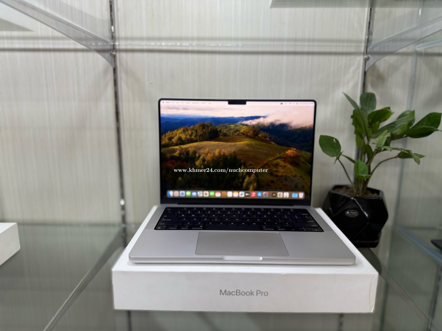 MacBook Pro 2023 14 inch price $980.00 in Phsar Depou Pir, Tuol Kouk ...