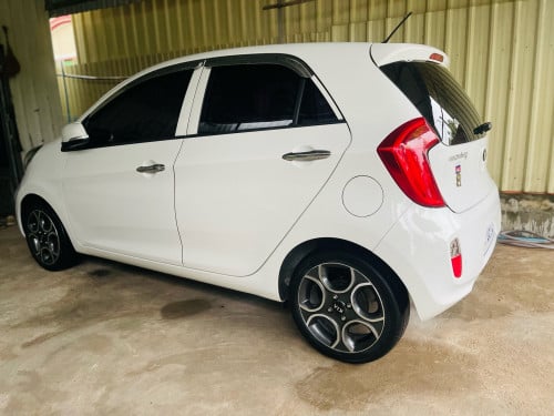 ឡានស្អាតទឹកថ្នាំសុិនម៉ាជុំ