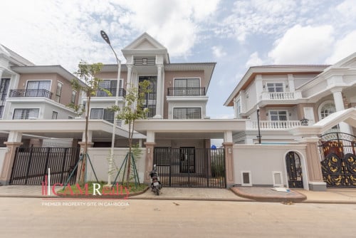 4 Bedrooms Twin Villa For Sale In Borey Peng Huoth Beoung Snor