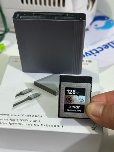 Card Express Type B 128G (Lexar) & Reader 1 in 3 port (SD, A,B)