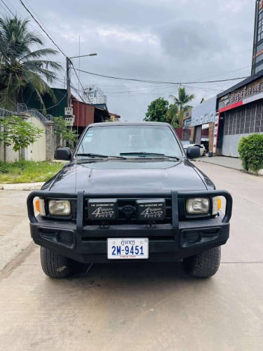 Hilux Toyota year 89 លេខអូតូកាពីតាស ម៉ាសុីនប្រាដូ