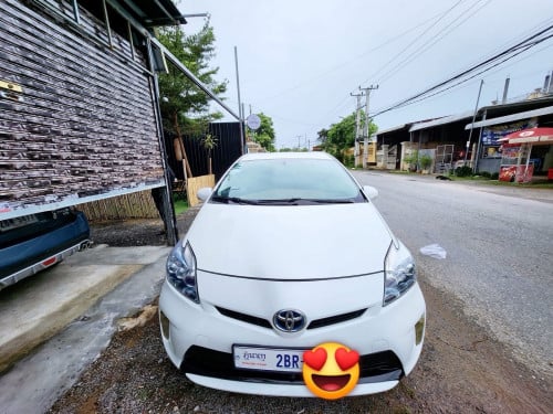 Prius 013 plug in hybrid option 3