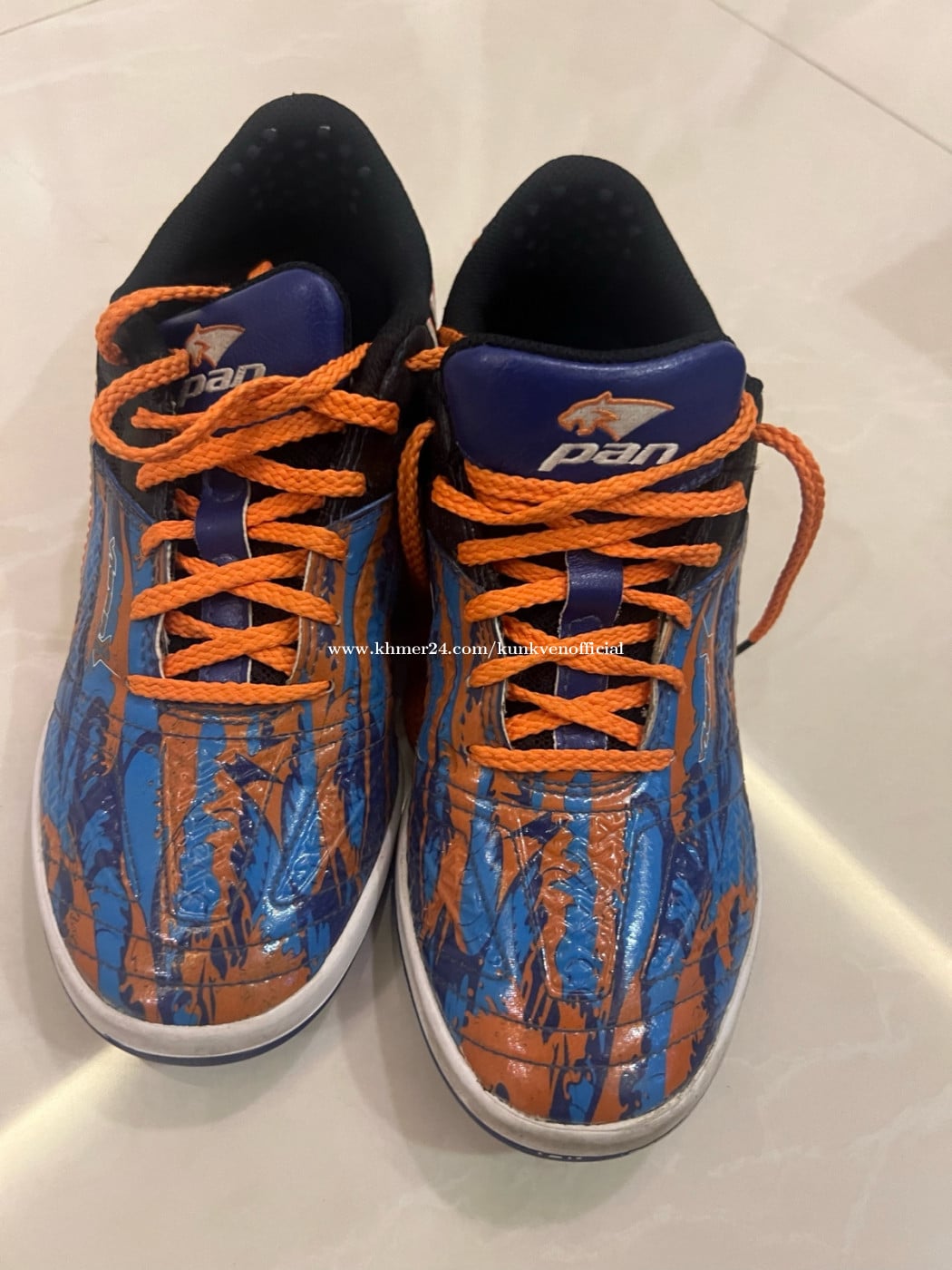 Futsal boots ហ្វូតសាល