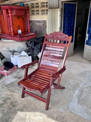 កៅអីភ្នាក់ដៃ