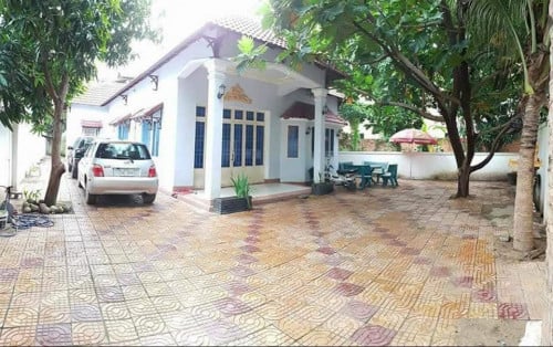 ផ្ទះជួលនៅជាប់ផ្សារច្បារអំពៅ ភូមិព្រះពន្លា សង្កាត់ព្រែកប្រា ខណ្ឌច្បារអំពៅ