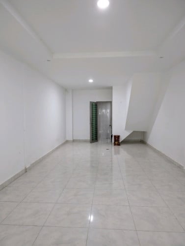 ផ្ទះជួល (150$) ឬលក់ (46,800$) នៅជិត AEON 3 (House for Rent or Sale Near AEON 3)