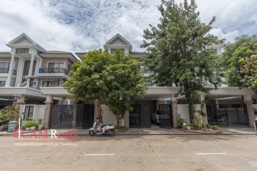 វីឡាភ្លោះសម្រាប់លក់ក្នុងបុរីប៉េងហួតដឹស្តារដាយមិន 60ម៉ែត្រ