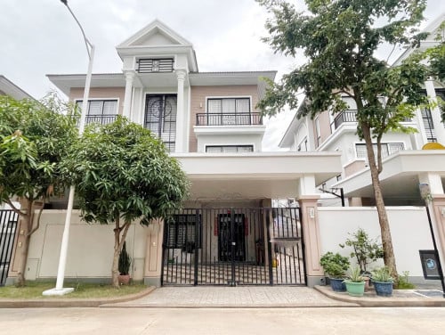 វីឡាភ្លោះAសម្រាប់ជួល | Twin B Villa for Rent In Borey Penghouth The Star Mera Garden 50m