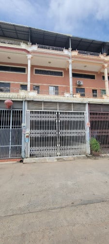 ផ្ទះល្វែងសម្រាប់ជួលនៅមុខព្រលានយន្ដហោះ | Flat for rent at in front of the airport