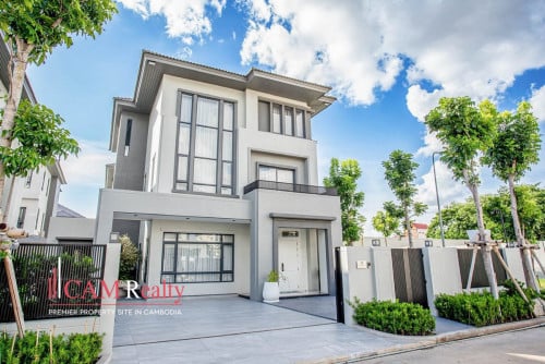 「 តម្លៃក្រោមទីផ្សារ និង មានចំណូលស្រាប់ 」វីឡាឃ្វីន A លើផ្លូវកែង សម្រាប់លក់ ក្នុងបុរីជីបម៉ុង 598