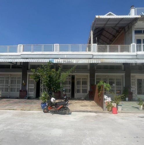 ๐ฆHouse Available for Urgent Sale at a Special Price (Negotiable).