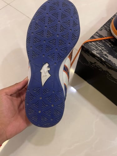 Futsal boots ហ្វូតសាល