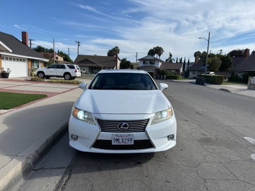 Lexus ES300h Full​ 013 ឡាន​កាលីហ្វ័រញ៉ា​