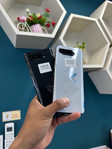 ROG Phone 5 Global Version ចំ Ram16/256