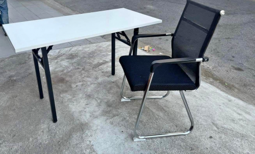 Set office table and chair