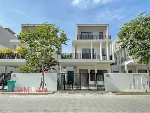 Single villa / Big villa for rent and sale in Phnom Penh