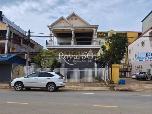 អគារសម្រាប់ជួលនៅក្រុងតាខ្មៅ