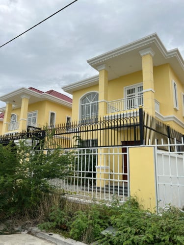 ផ្ទះវីឡាលក់ ចូលនៅបានភ្លាម