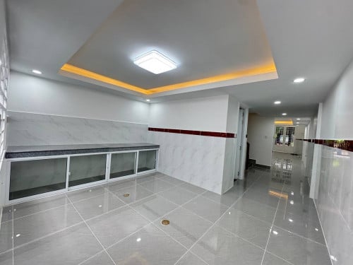 ផ្ទះ​ល្វែង​សម្រាប់​ជួល ជិតបន្ទាយអង្គរក្ស​ 5នាទី ពីAEON3