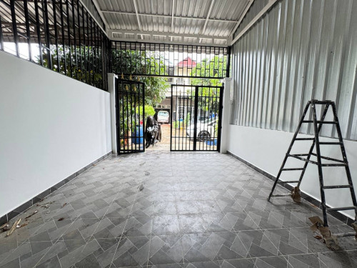 ផ្ទះ​ល្វែង​សម្រាប់​ជួល ជិតបន្ទាយអង្គរក្ស​ 5នាទី ពីAEON3