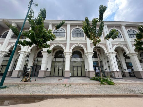 ផ្ទះអាជីវកម្មលើផ្លូវធំ សម្រាប់ជួល-  បុរីប៉េងហួតបឹងស្នោ | Eco Sunrise