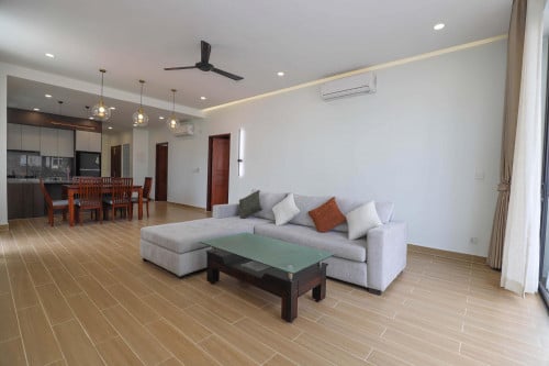 ✨Luxury 3-Bedroom Penthouse for Rent in Tonle Bassac – $2,000/Month