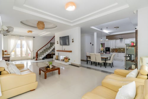 4-Bedroom Dream Villa Alert in Chroy Changva, Phnom Penh!